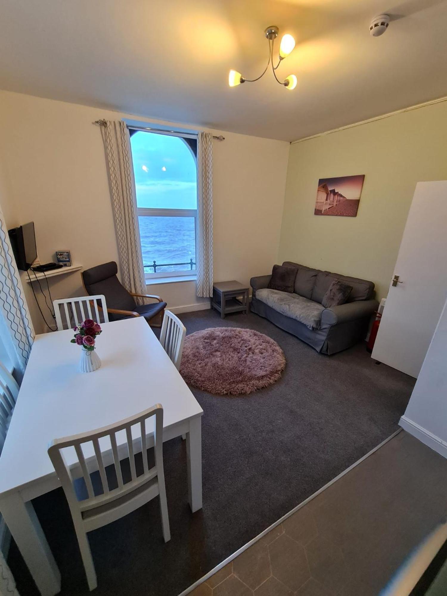 Farina No6, Sea View Apartment Sleeping 4 Guests Bridlington Exterior foto